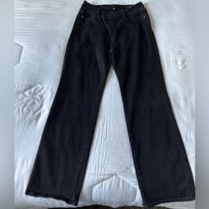 Judy Blue Women’s Straight Black Dad Jeans with offset zipper detail